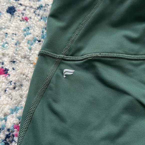 FABLETICS GREEN LEGGINGS - Picture 6 of 6